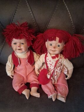 Vintage Duck House Raggedy Ann And Andy Porcelain Dolls